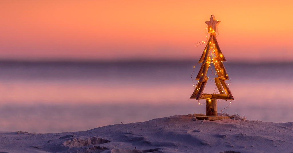 Navigating the Holidays with Mindfulness: A Feel-Good Guide to a Joyful Season